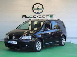 Gris / plata Usado 2006 VW Touran Highline Monovolumen | 6990 €