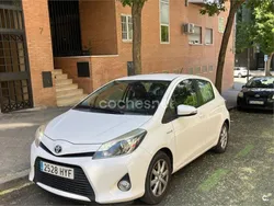 Blanco Usado 2014 Toyota Yaris Hybrid Active Berlina | 10.000 € (Precio justo)