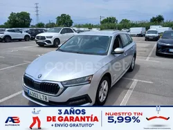 Gris / plata Usado 2021 Skoda Octavia Ambition Familiar | 15.300 € (Super precio)