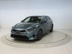 Verde Nuevo 2024 Kia Ceed Style Utilitario | 22.325 € (Un poco caro)