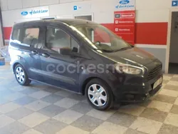 Azul Usado 2015 Ford Tourneo Courier Trend Monovolumen | 9650 € (Precio justo)