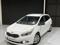 Blanco Usado 2014 Kia Ceed Sportswagon Familiar | 9990 € (Precio justo)