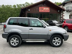 Plateado Usado 2007 Nissan Terrano SUV | 14.999 € (Precio justo)