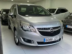 Gris / plata Usado 2017 Opel Meriva Excellence Monovolumen | 8990 € (Precio justo)