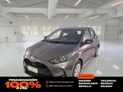 Gris Usado 2021 Toyota Yaris Hybrid Business Edition Utilitario | 15.850 € (Buen precio)