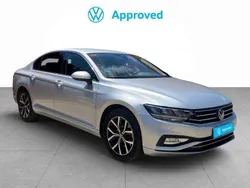 Plateado Usado 2021 VW Passat Executive Berlina | 21.900 € (Precio justo)