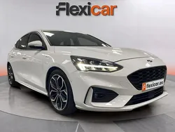 Blanco Usado 2018 Ford Focus ST-Line Berlina | 10.690 € (Buen precio)