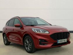 Rojo Usado 2023 Ford Kuga ST-Line SUV | 23.390 € (Precio justo)