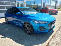 Azul Usado 2024 Ford Focus ST-Line Berlina | 22.600 € (Precio justo)