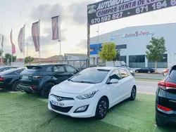 Blanco Usado 2012 Hyundai i30 GLS Utilitario | 6499 €