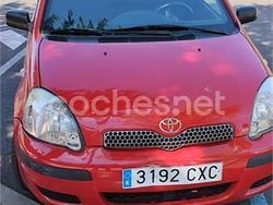 Rojo Usado 2004 Toyota Yaris Luna Berlina | 2500 € (Super precio)