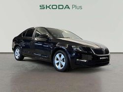 Negro Usado 2019 Skoda Octavia Ambition Utilitario | 13.700 € (Precio justo)
