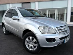 Gris / plata Usado 2005 Mercedes ML320 SUV | 6499 € (Super precio)