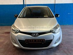 Gris / plata Usado 2014 Hyundai i20 GO! Berlina | 6790 € (Buen precio)
