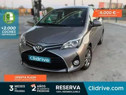Gris Usado 2015 Toyota Yaris Active Berlina | 11.990 € (Un poco caro)