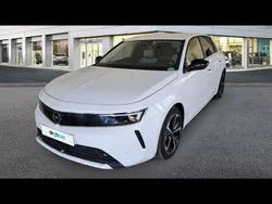 Blanco Usado 2023 Opel Astra Elegance Berlina | 17.900 € (Precio justo)