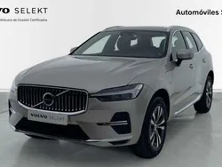 Gris Usado 2023 Volvo XC60 Core SUV | 53.900 €