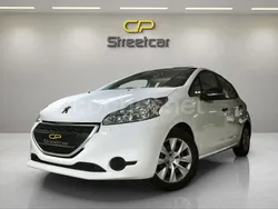Blanco Usado 2012 Peugeot 208 Access Utilitario | 4890 € (Precio justo)