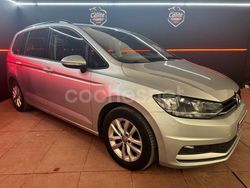 Gris / plata Usado 2017 VW Touran Advance Monovolumen | 13.500 € (Un poco caro)