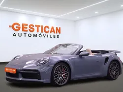 Gris / plata Usado 2023 Porsche 911 Turbo Cabriolet Descapotable | 244.990 €