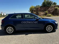 Azul Usado 2014 Audi A3 Attraction Berlina | 7990 € (Super precio)