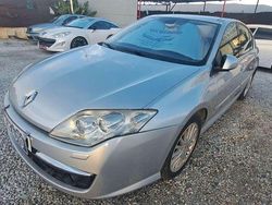 Plateado Usado 2007 Renault Laguna III Privilege Berlina | 3495 € (Caro)