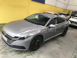 Gris / plata Usado 2019 VW Arteon Elegance Berlina | 22.900 € (Precio justo)