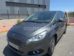 Gris / plata Usado 2018 Ford S-MAX ST-Line Monovolumen | 19.000 €