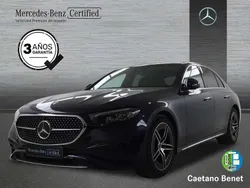 Azul Usado 2024 Mercedes E220 Berlina | 57.900 €