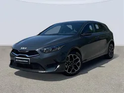 Negro Usado 2024 Kia Ceed Edition 7 Berlina | 20.583 € (Precio justo)