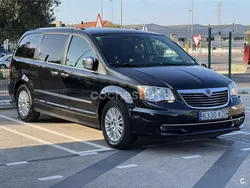 Negro Usado 2014 Lancia Voyager Platinum Monovolumen | 9500 € (Precio justo)