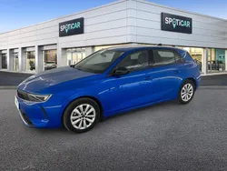 Azul Usado 2023 Opel Astra Edition Berlina | 17.990 € (Precio justo)
