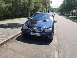 Azul Usado 2003 Mercedes C270 Elegance Berlina | 3800 € (Un poco caro)