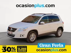 Blanco Usado 2009 VW Tiguan Advance SUV | 13.700 € (Un poco caro)