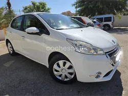 Blanco Usado 2012 Peugeot 208 Active Utilitario | 4900 € (Precio justo)