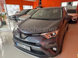 Gris / plata Usado 2017 Toyota RAV4 Advance SUV | 20.900 € (Precio justo)