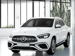 Blanco digital Usado 2024 Mercedes GLA200 AMG line SUV | 43.900 € (Precio justo)