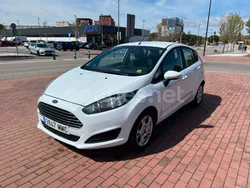 Blanco Usado 2014 Ford Fiesta Trend Utilitario | 4700 € (Buen precio)