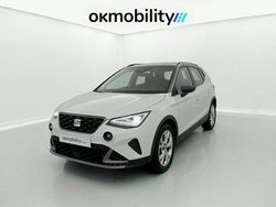 Nevada weiß metallic / magnetic grau metallic Usado 2023 Seat Arona FR SUV | 15.120 € (Super precio)