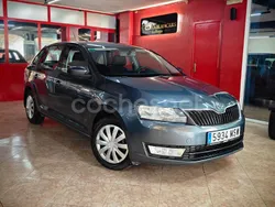 Gris / plata Usado 2014 Skoda Rapid Elegance Berlina | 6750 € (Precio justo)