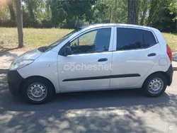 Gris / plata Usado 2013 Hyundai i10 Classic Utilitario | 4700 € (Precio justo)