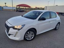 Blanco Usado 2022 Peugeot 208 Active Utilitario | 12.900 € (Precio justo)