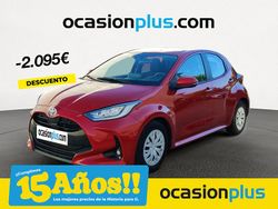 Rojo Usado 2022 Toyota Yaris Hybrid Business Edition Berlina | 17.990 € (Buen precio)