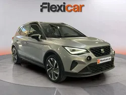 Gris Usado 2022 Seat Arona FR SUV | 17.990 € (Precio justo)