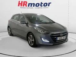 Gris Usado 2015 Hyundai i30 Familiar | 9880 € (Precio justo)