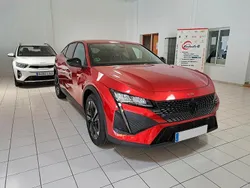 Rojo Usado 2023 Peugeot 408 Allure Berlina | 25.900 € (Precio justo)