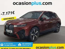 Rojo Usado 2024 BMW iX SUV | 71.719 €