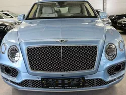 Azul Usado 2016 Bentley Bentayga SUV | 142.900 € (Buen precio)