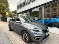 Gris / plata Usado 2023 Renault Arkana Evolution SUV | 21.500 € (Precio justo)