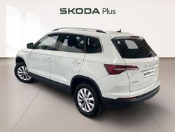 Blanco Usado 2024 Skoda Karoq Selection SUV | 27.950 € (Un poco caro)